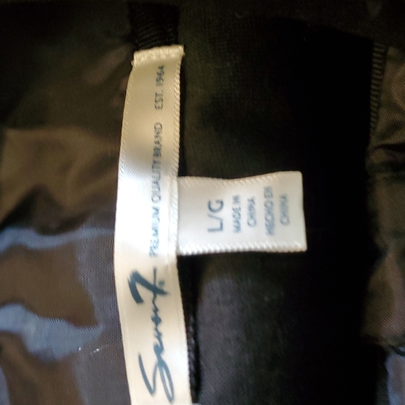 Red and Black Sherpa Pullover - Picture 8 of 9